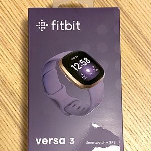 **Fitbit Versa 3 — NEVER USED**